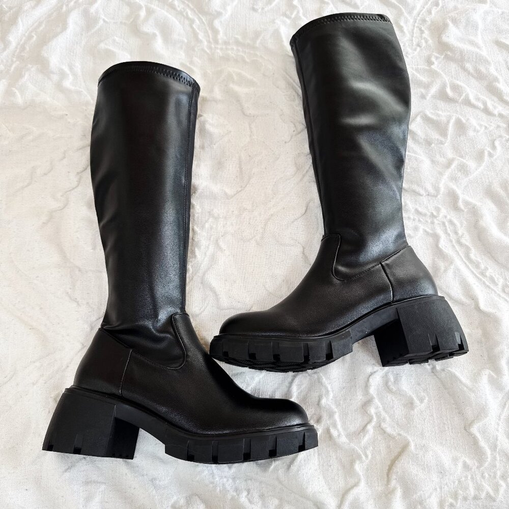 Steve Madden NWOT Black Chunky Lug Sole Knee-High Boots